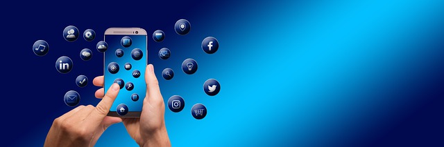 Smartphone Social Network Icon  - geralt / Pixabay