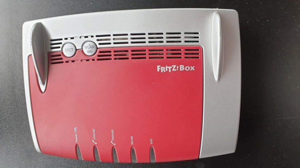 Fritz Box AVM 7490 WLAN AC + N Router, 1.300 Mbit/s DECT-Basis, Repeater 