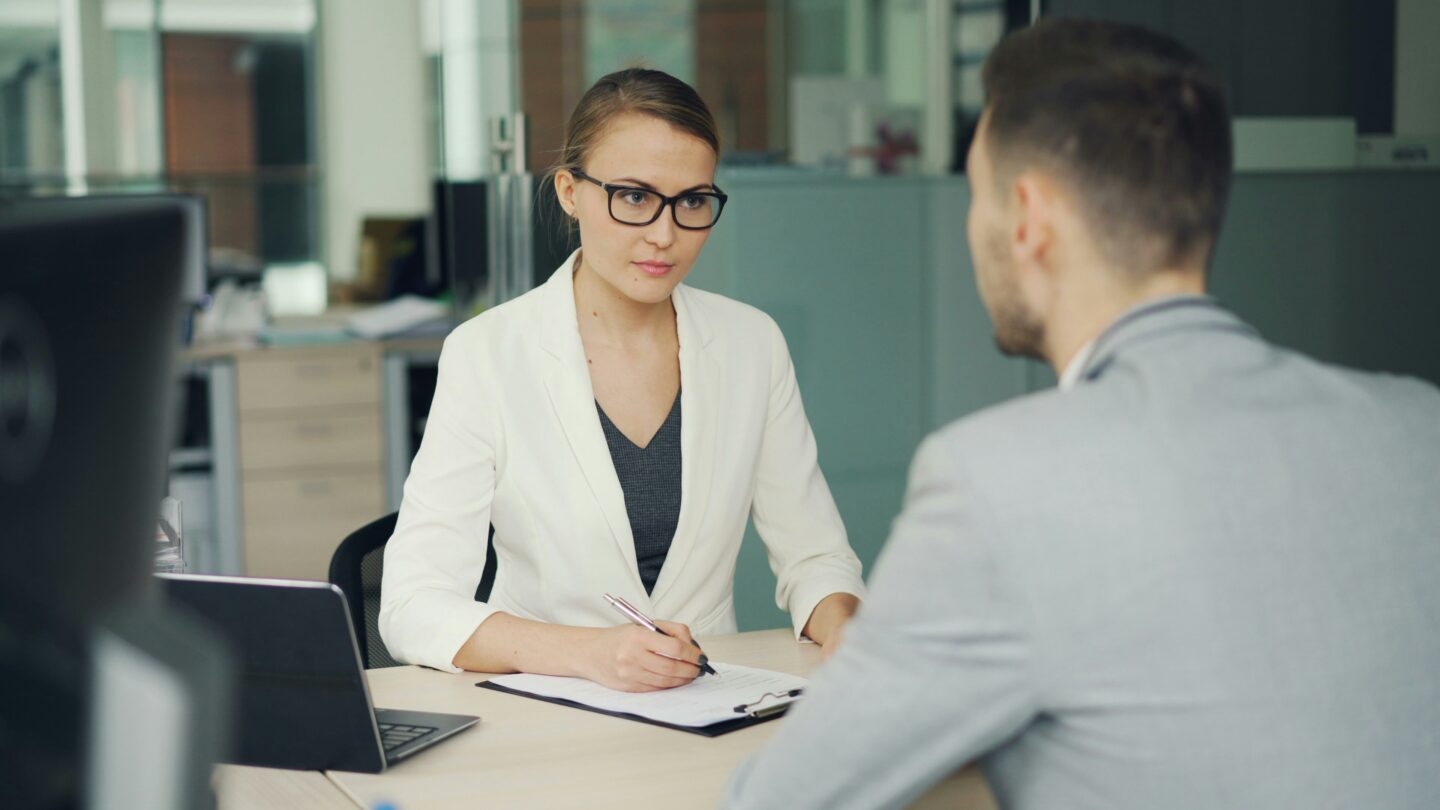 Arbeitsmarkt im Kreis Unna: 438 Arbeitslose weniger im September – Quote sinkt auf 7,7 Prozent